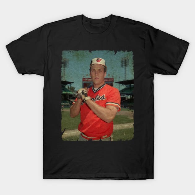 Cal Ripken Jr. - Baltimore Orioles, 1992 T-Shirt by SOEKAMPTI